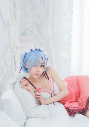 日韩翘臀美女大胆写真图片_国产剧影视在线观看