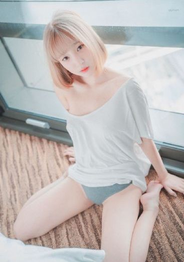 国产三级制服丝袜_720免费全集观看