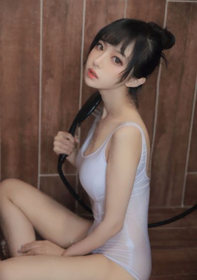 欧美男模内衣展示_BD韩语在线播放观看