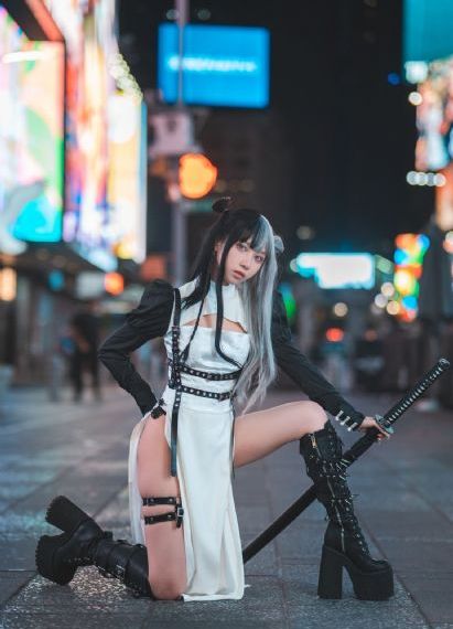 男女接吻国产剧片段_BD韩语在线播放