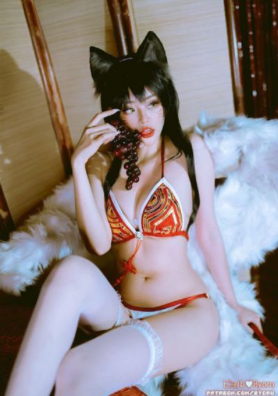 亚洲性爱一区二区_迅雷在线观看