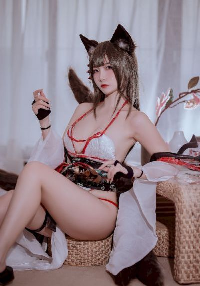 久久国产亚洲精选av_日韩成人在线