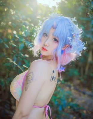 欧美美女创意自拍_DVD高清在线观看