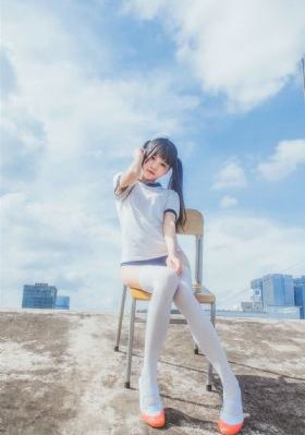 欧美舞曲串烧91分钟_1080手机在线观看